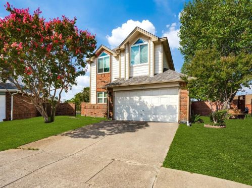 2401 Brooke Ct, Carrollton, TX 75006-2741