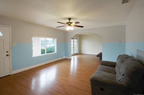 712 Encinitas Ave, San Diego CA 92114-4808 exterior