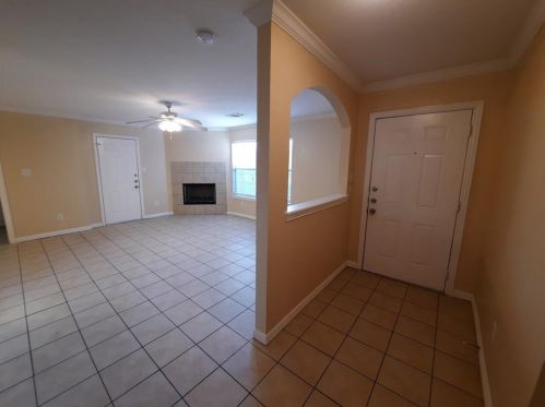 4715 Clover Haven St, Dallas TX  75227-1835 exterior