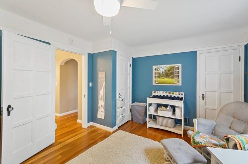 3911 Devonshire Dr, Cincinnati OH 45226-1301 exterior