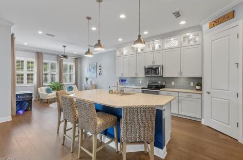 4520 Tamarind Way, Naples FL  34119 exterior