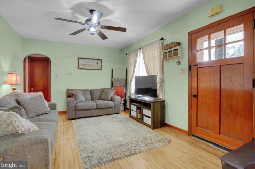 221 Nichols St, Dauberville PA  19533-9525 exterior