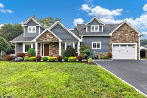 18 Anthony Blvd, Lincoln Park, NJ 07035-1202