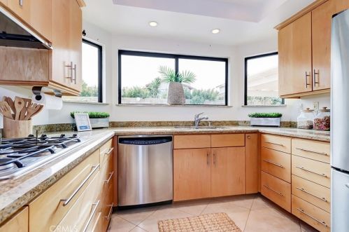 4108 Konya Dr, Torrance CA 90503-1826 exterior