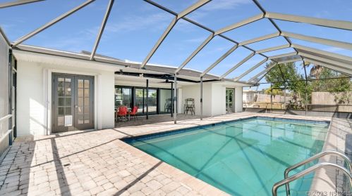 2407 Peninsula Dr, Daytona Beach FL  32118-5412 exterior