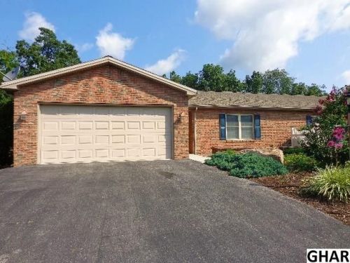 43 Ridge Ave, Carlisle, PA 17013-8127