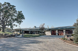 24420 Jacaranda Dr, Tehachapi CA  93561-7248 exterior