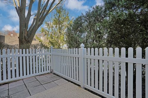 2 Brigade Ct, Bedminster NJ  07921-1838 exterior