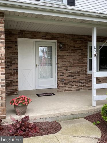 70 Forest Ave, Swatara, PA 17033-2018