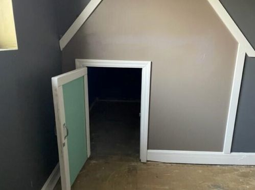 27 Tripoli Ln, Covington KY  41017-9745 exterior