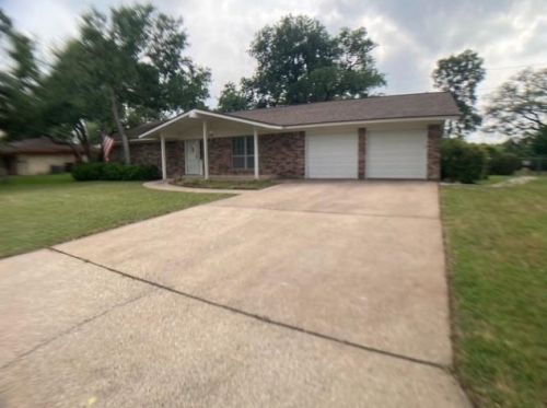 2108 Dawn Dr, Georgetown TX  78628-3308 exterior
