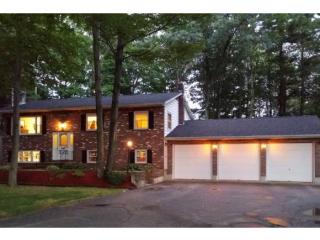 63 Wintergreen Dr, Colchester, VT 05446-7116