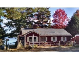 40 Elm St, Ossipee, NH 03864-7157