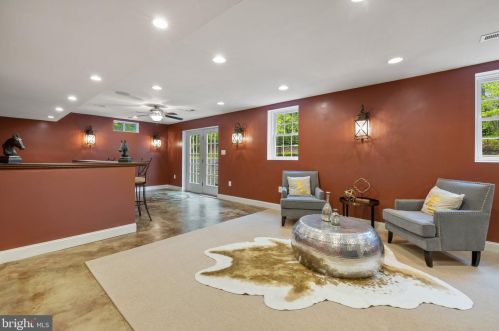 14829 Cox Creek Ct, Haymarket VA  20169-2626 exterior