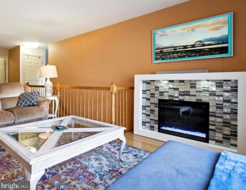 1503 Lakeside Dr, Palmyra NJ  08065-2131 exterior