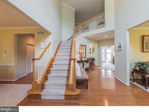 989 Lois Ln, Pottstown, PA 19465-7887