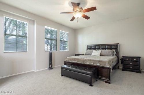 1117 Walnut Grove Ln, Simi Valley CA  93065-3394 exterior