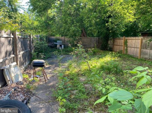 1124 Stuyvesant Ave, Trenton NJ  08618-3443 exterior