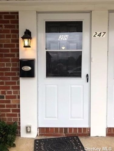 247 Hicksville Rd, Bethpage, NY 11714-3433