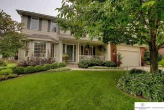 2417 150th St, Omaha, NE 68116-6137