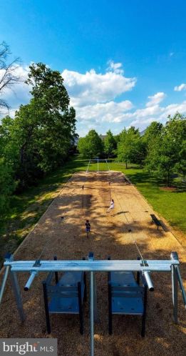 43331 Riverpoint Dr, Leesburg VA 20176-1296 exterior