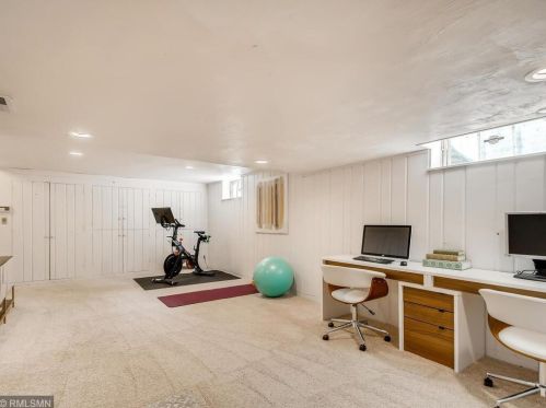 1140 Washburn Ave, Minneapolis MN 55411-3561 exterior