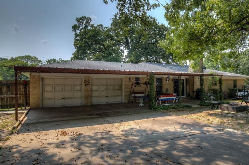 203 Kingston Rd, Greenville, TX 75401-2157