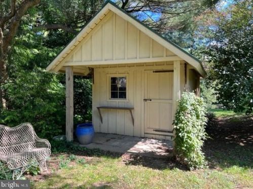 233 Union St, Kennett Sq PA  19348-3330 exterior