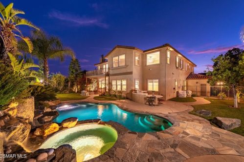 3824 Doheney Ct, Simi Valley CA  93063-0208 exterior