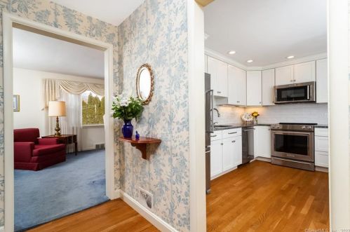 219 Belltown Rd, Stamford, CT 06905-3316