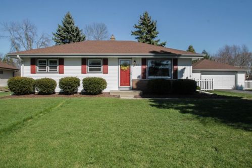 3600 158th St, Waukesha, WI 53151-5108