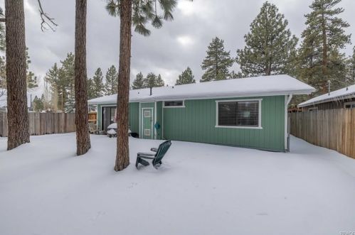1068 Sierra Ave, Big Bear City, CA 92314-9356