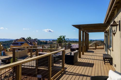 3650 Bellagio Ct, Santa Rosa, CA 95404-7633
