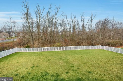 4 Ledgestone Dr, Siddonsburg PA  17019-9805 exterior