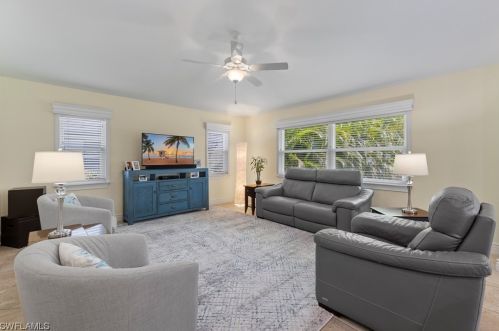 23463 Olde Meadowbrook Cir, Bonita Springs FL 34134-9132 exterior