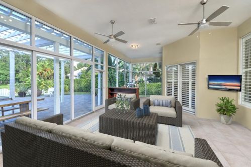 2676 Spruce Creek Blvd, Daytona Beach FL 32128-6922 exterior