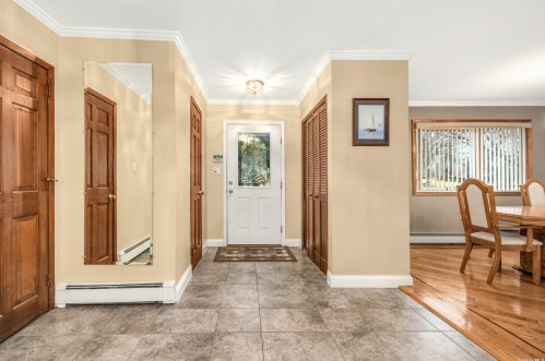 59 Gristmill Dr, San Remo, NY 11754-2824