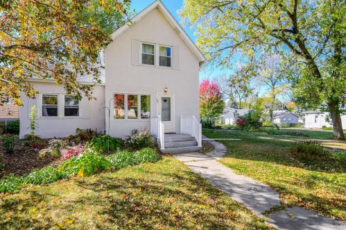1151 Charlton St, Saint Paul, MN 55118-2119