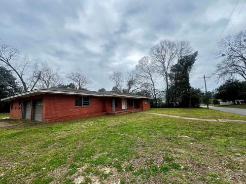 208 Reid St, Woodville, TX 75979-4818