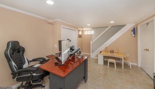 146 Sadler Rd, Bloomfield NJ  07003-5321 exterior