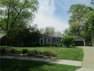 546 Perry Dr, Perrysburg, OH 43551-1443
