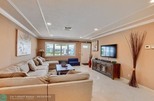 1606 14th Ave, Boynton Beach FL  33426-5809 exterior
