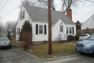 11 Warren Ave, Cumberland, RI 02864-2039
