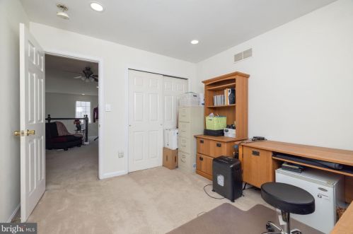 6 Chapman Ln, Bear DE  19701-6364 exterior