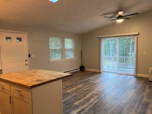 70 Cape Dr, Mashpee MA exterior