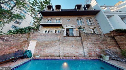 2128 Cathedral Ave, Washington, DC 20008-1502