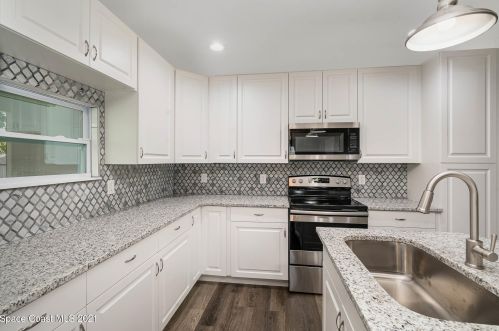 1890 White Sands Dr, Titusville FL  32780-4652 exterior
