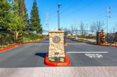 511 Vessona Cir, Folsom CA  95630-8721 exterior