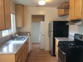 3863 Sawtelle Blvd, Los Angeles CA  90066-4005 exterior