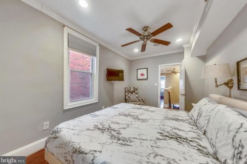 1826 18th St, Washington DC 20009-1707 exterior